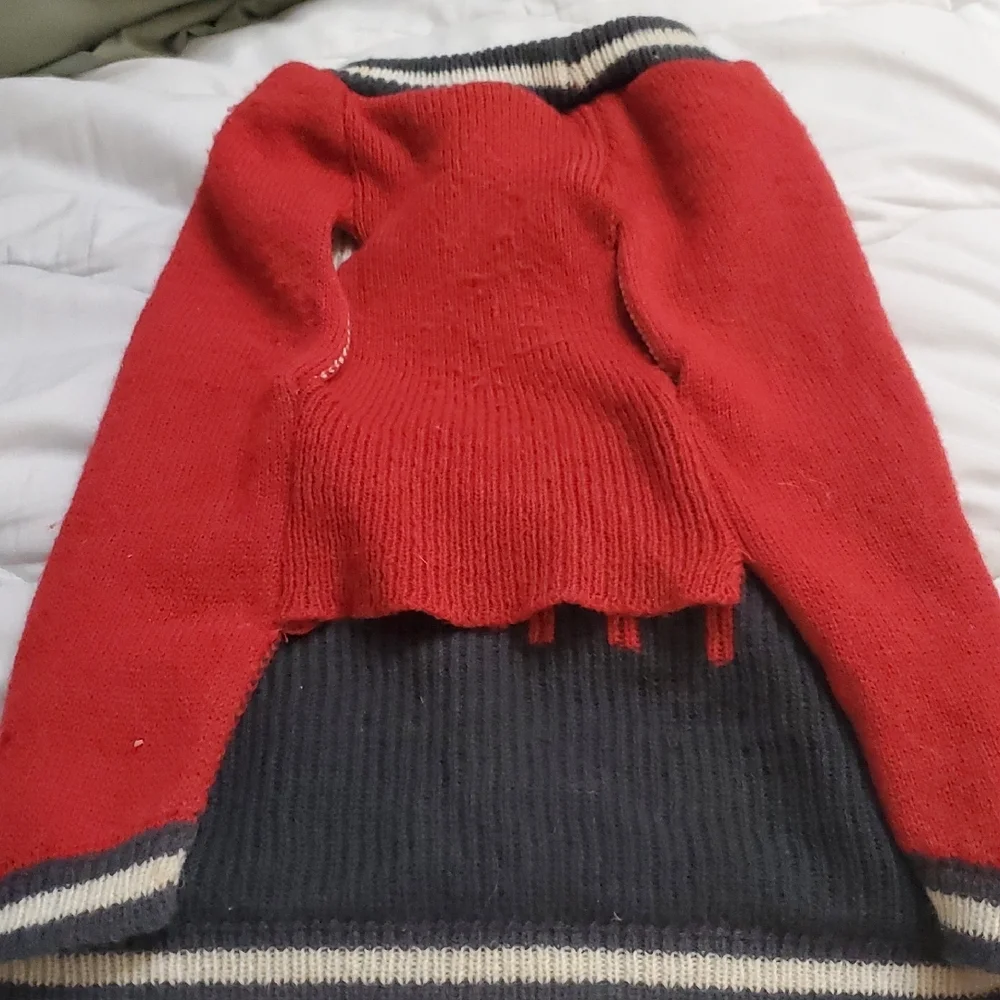 Chic Red Dog Sweater with 'Hello There' Design